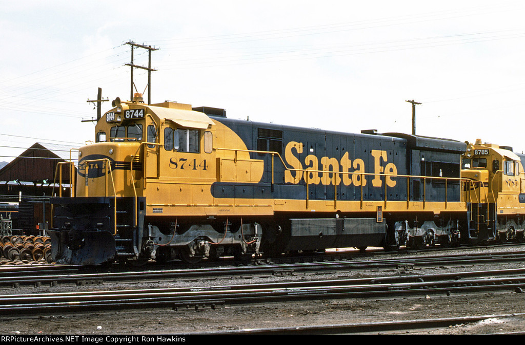 ATSF 8744